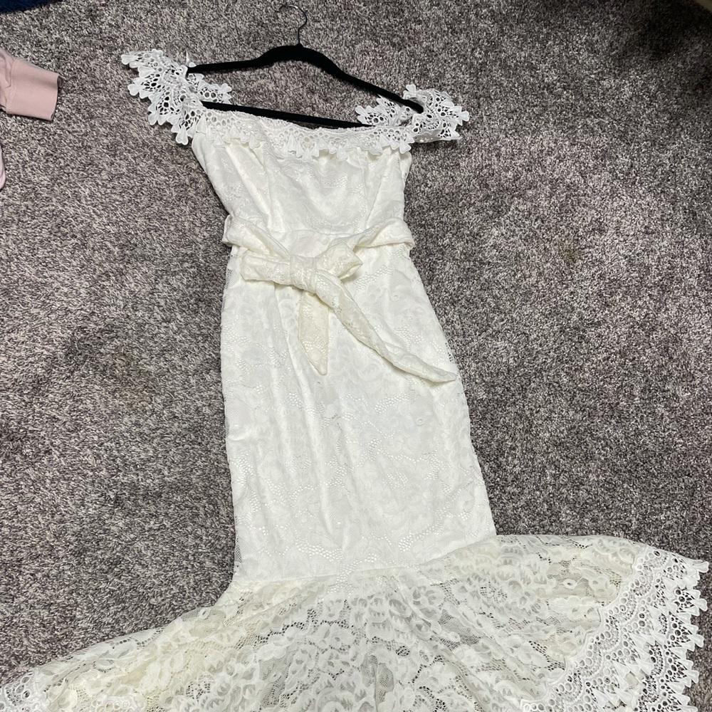 Off white lace off shoulders midi dress